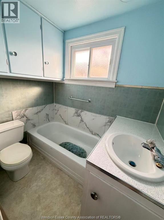 11 O'neil Street, Chatham, Ontario  N7M 3A4 - Photo 4 - 25029406