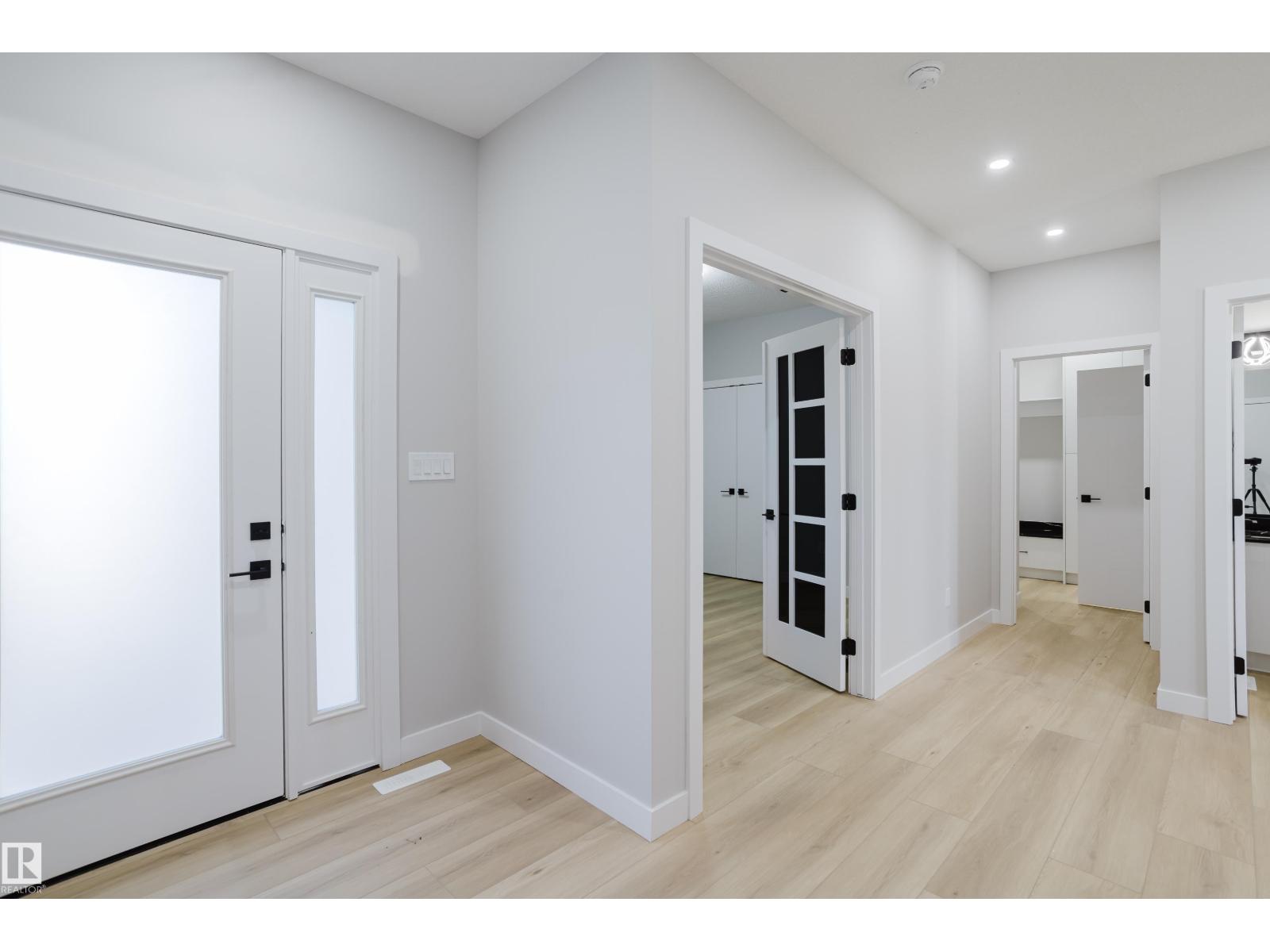 15108 14 St Nw, Edmonton, Alberta  T5Y 6C4 - Photo 11 - E4465930