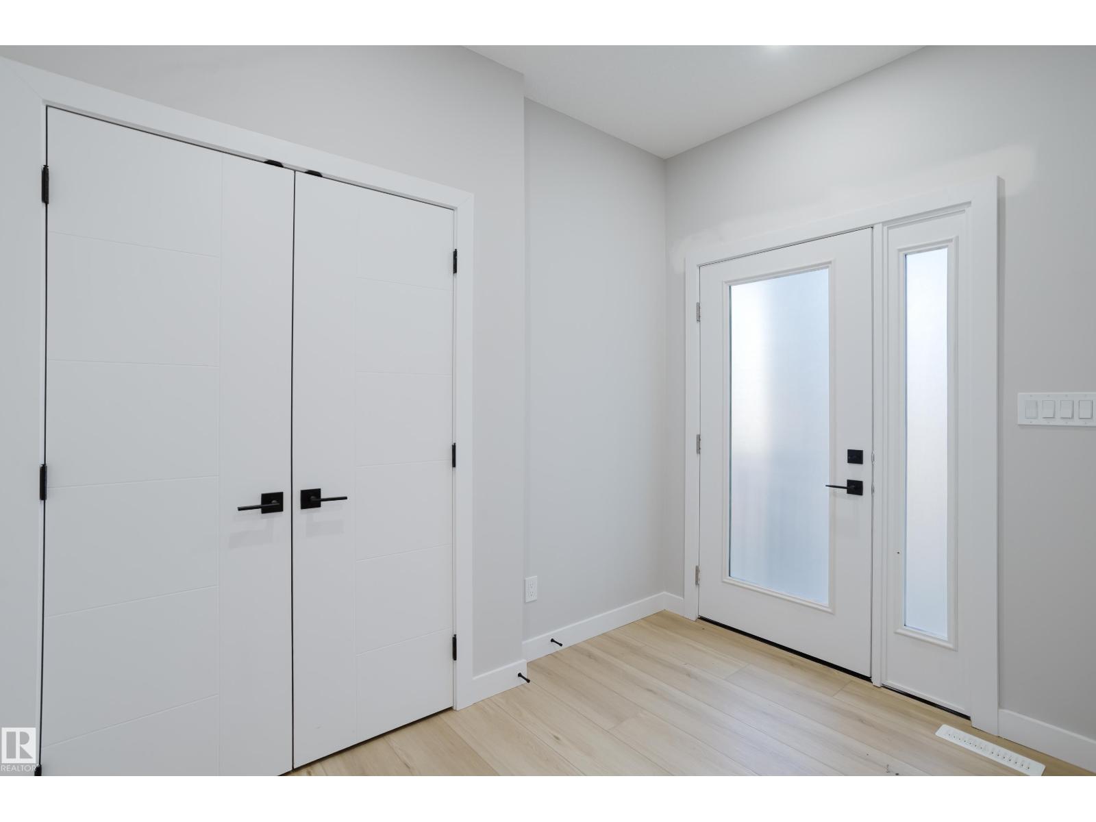 15108 14 St Nw, Edmonton, Alberta  T5Y 6C4 - Photo 10 - E4465930