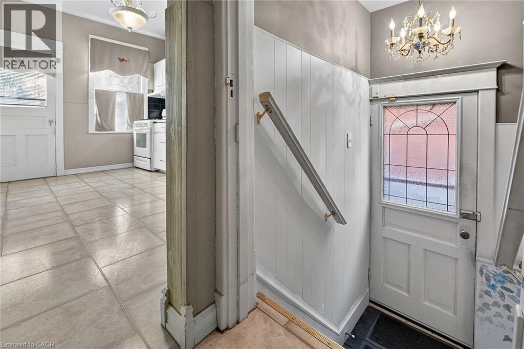 72 London Street N, Hamilton, Ontario L8H 4B5 - Photo 23 - 40786658