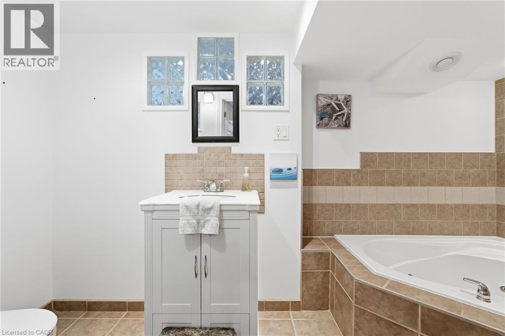 480 Golf Links Road, Ancaster, Ontario L9G 2N7 - Photo 37 - 40780797