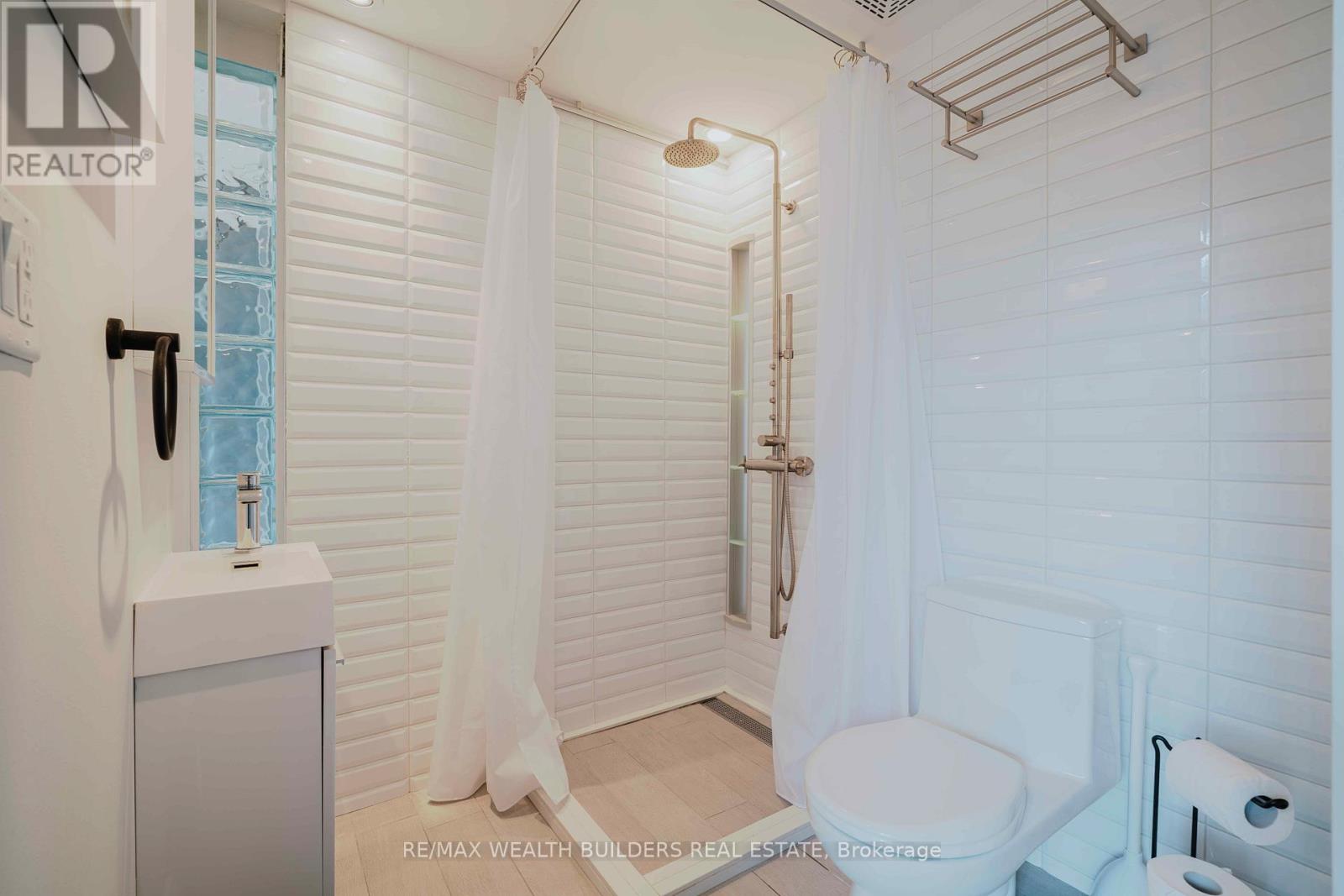 304 - 637 Lake Shore Boulevard W, Toronto, Ontario M5V 3J6 - Photo 29 - C12573594