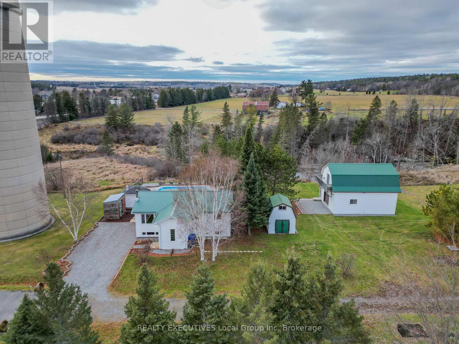 33 Dubeau Street, West Nipissing, Ontario  P0H 2M0 - Photo 3 - X12575880