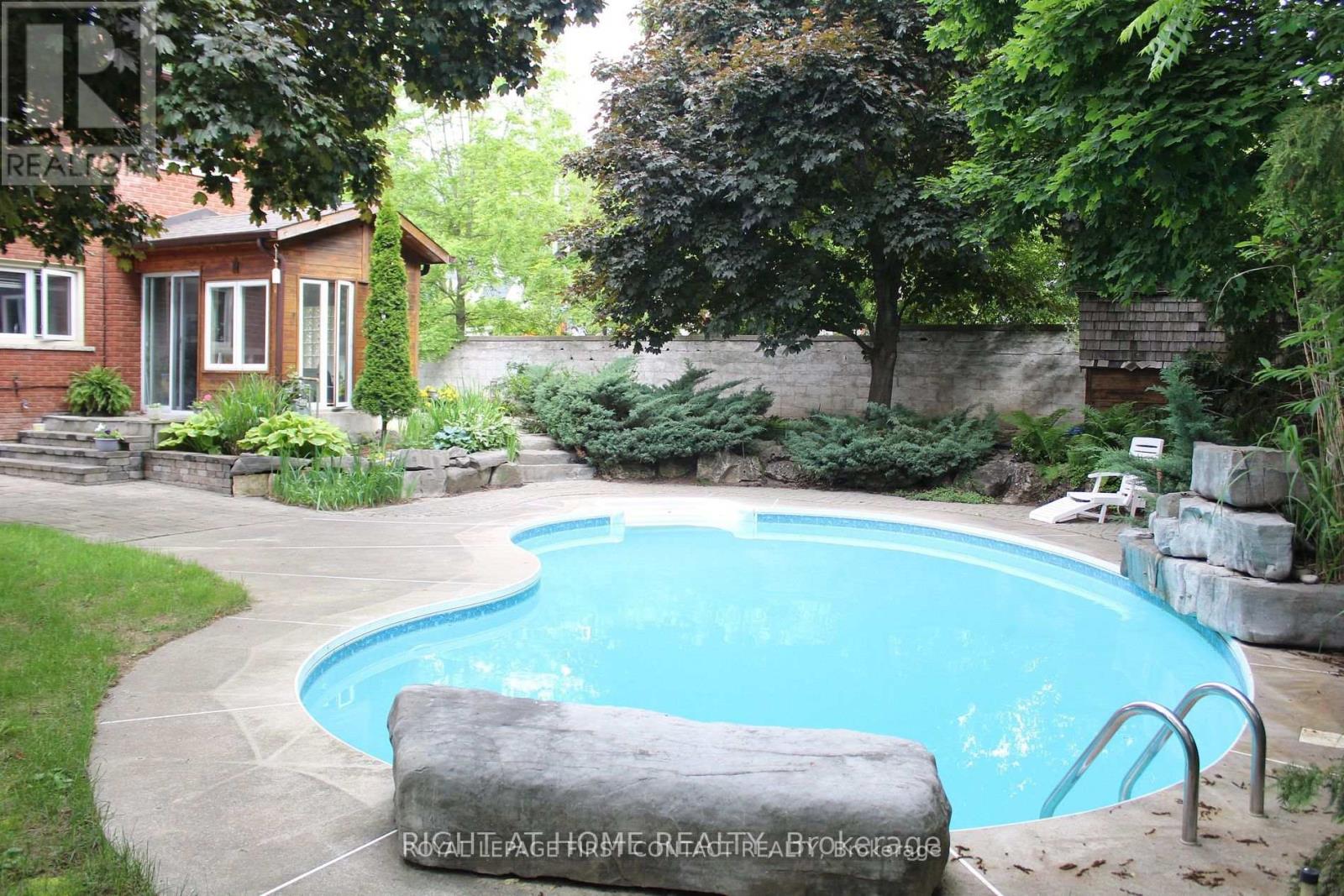 15 Rodney Street, Barrie, Ontario  L4M 4B5 - Photo 46 - S12568646