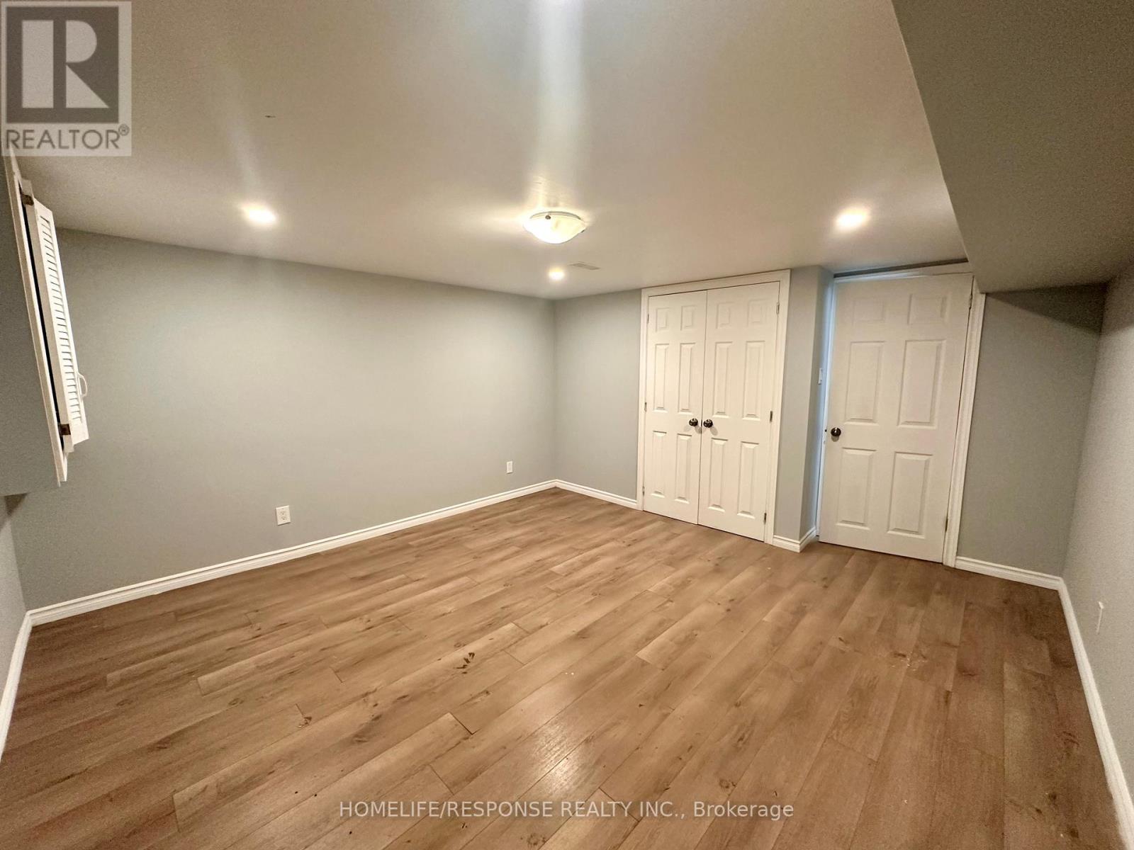 1554 Lochlin Trail, Mississauga (Mineola), Ontario  L5G 3V7 - Photo 23 - W12575232