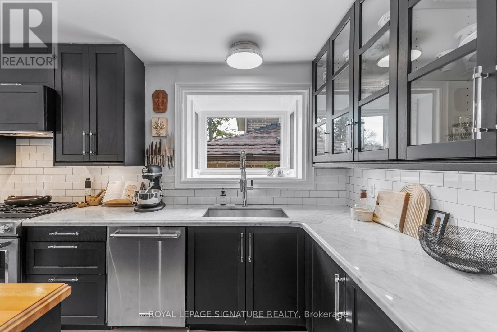 137 Underhill Drive, Toronto, Ontario  M3A 2K4 - Photo 13 - C12575662