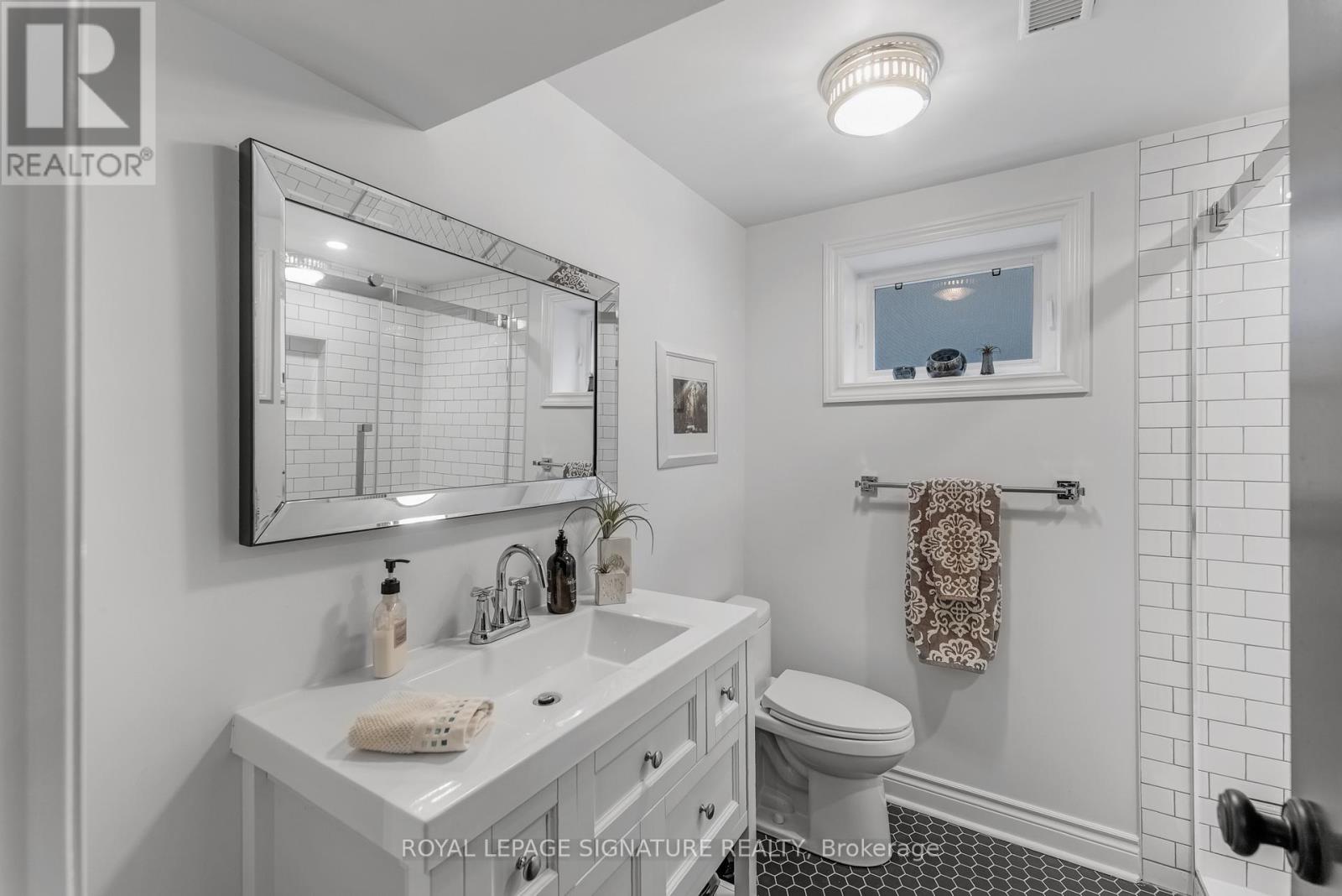 137 Underhill Drive, Toronto, Ontario  M3A 2K4 - Photo 33 - C12575662