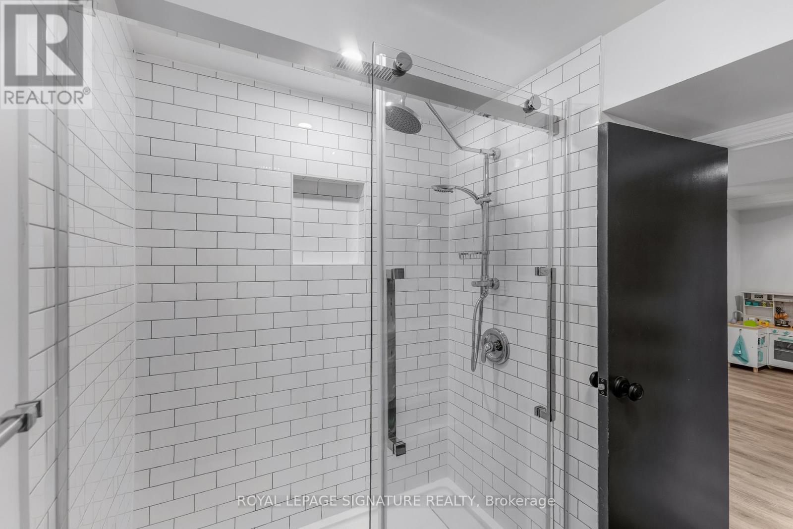 137 Underhill Drive, Toronto, Ontario  M3A 2K4 - Photo 34 - C12575662