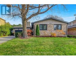 137 UNDERHILL DRIVE, Toronto, Ontario