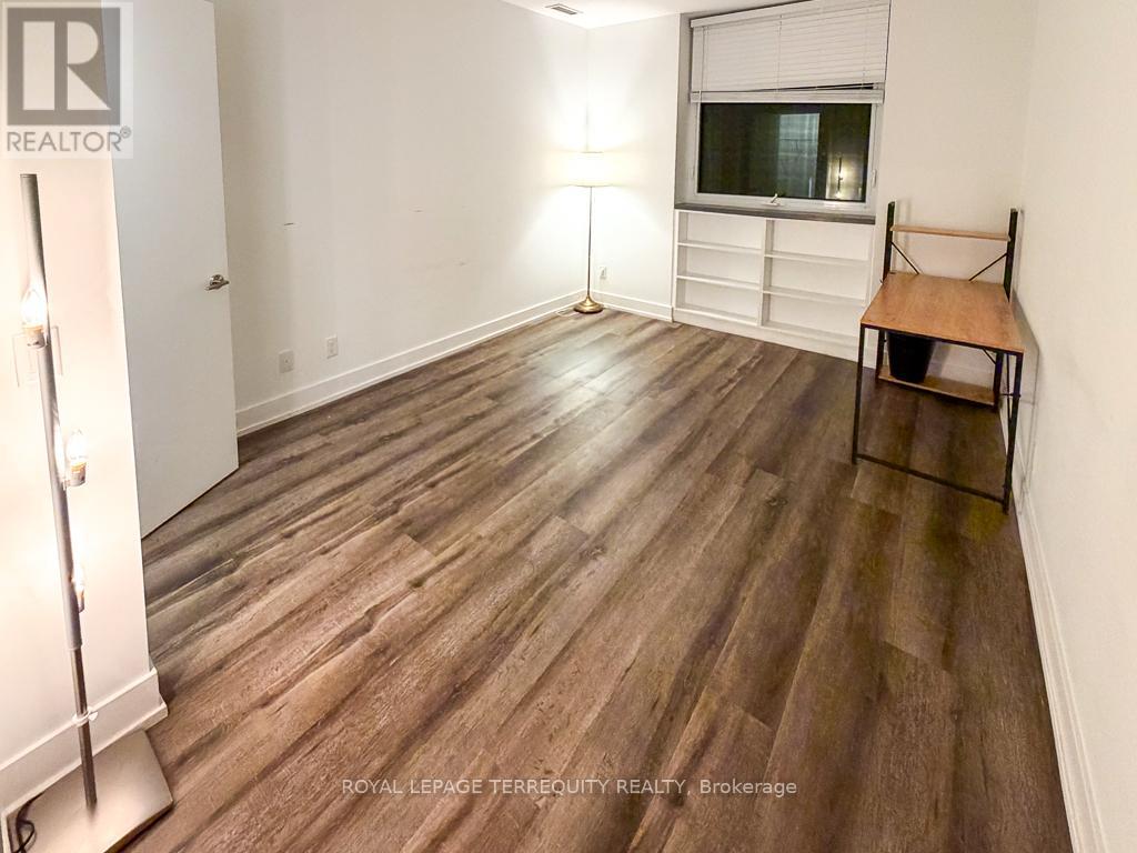 616 - 7 Grenville Street, Toronto, Ontario  M4Y 0E9 - Photo 3 - C12575664