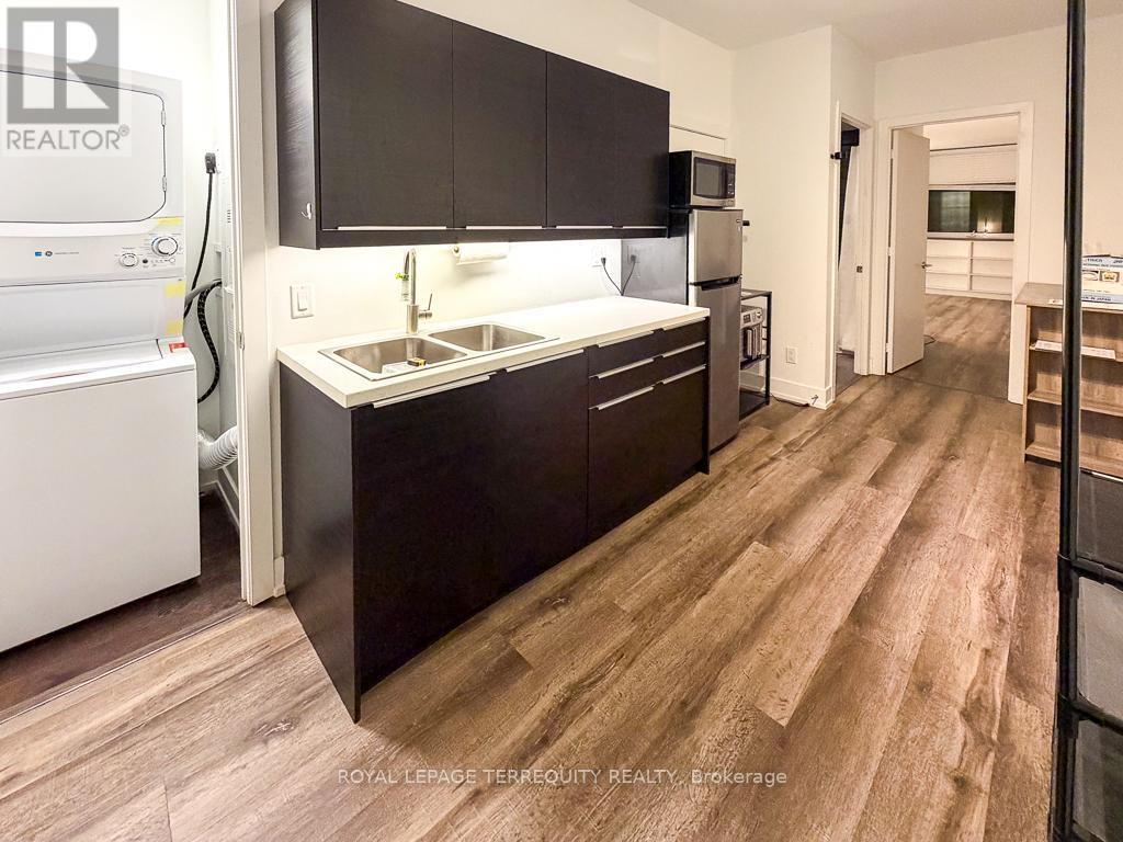 616 - 7 Grenville Street, Toronto, Ontario  M4Y 0E9 - Photo 4 - C12575664