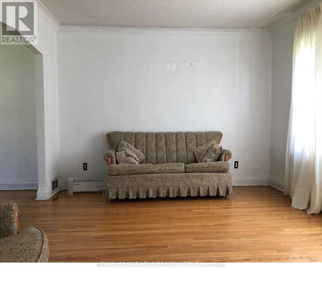 190 Poyntz Avenue, Toronto, Ontario  M2N 1J6 - Photo 3 - C12575688