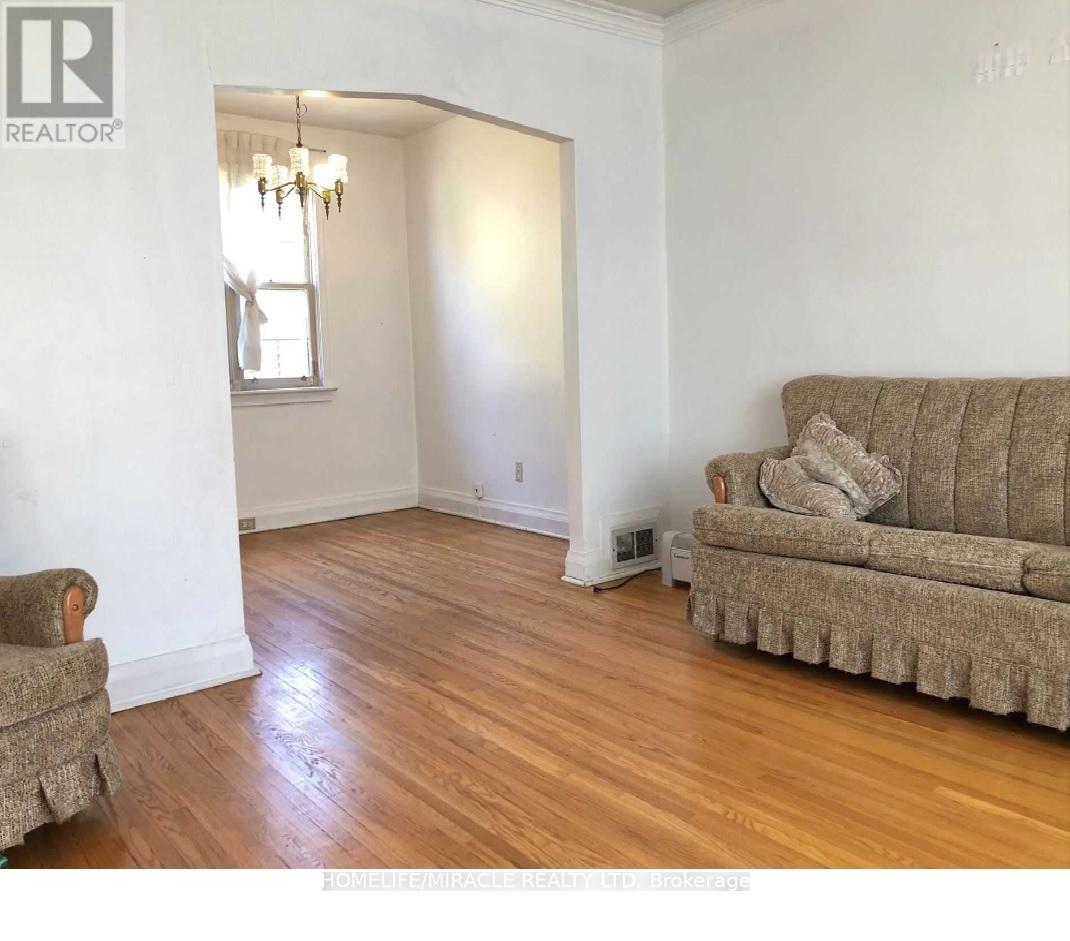 190 Poyntz Avenue, Toronto, Ontario  M2N 1J6 - Photo 4 - C12575688