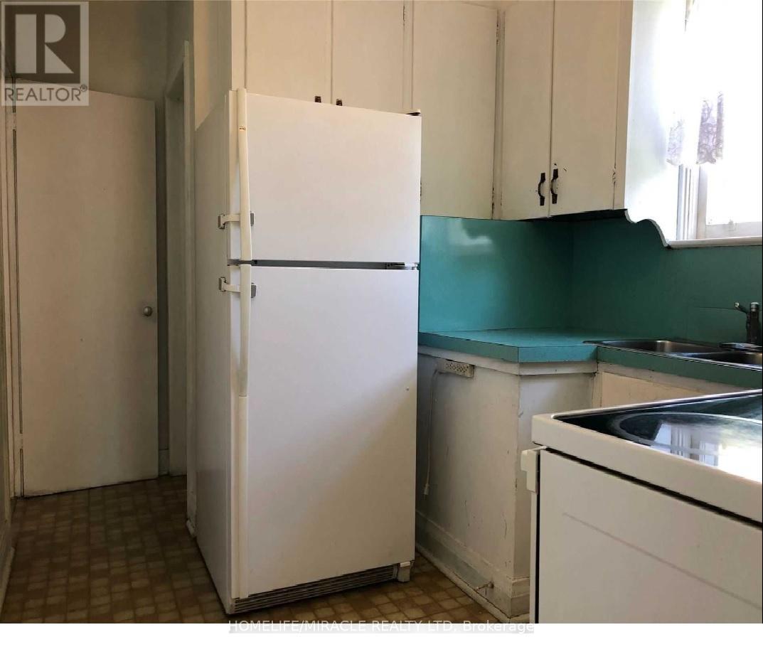 190 Poyntz Avenue, Toronto, Ontario  M2N 1J6 - Photo 7 - C12575688