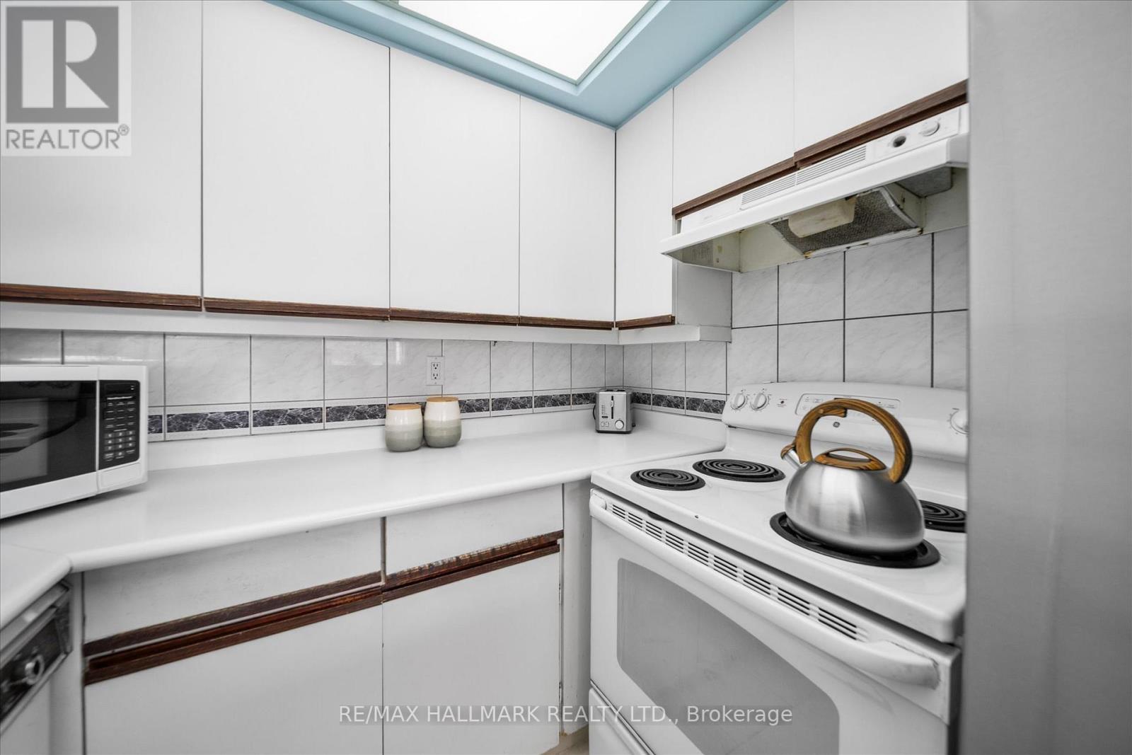 1504 - 121 Ling Road, Toronto, Ontario  M1E 4Y2 - Photo 21 - E12575716