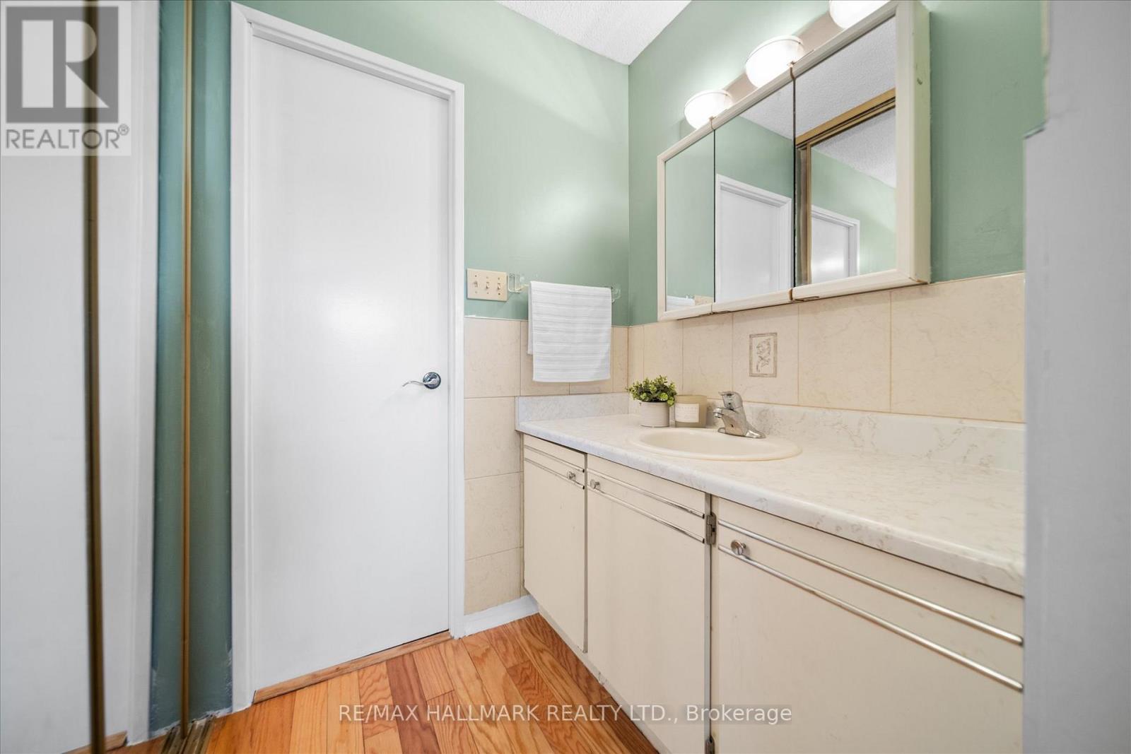 1504 - 121 Ling Road, Toronto, Ontario  M1E 4Y2 - Photo 25 - E12575716