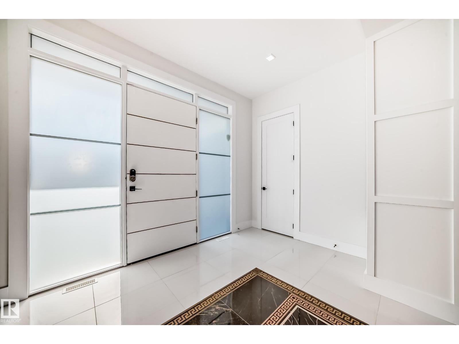 2747 Wheaton Dr Nw, Edmonton, Alberta  T6W 2M5 - Photo 2 - E4460155