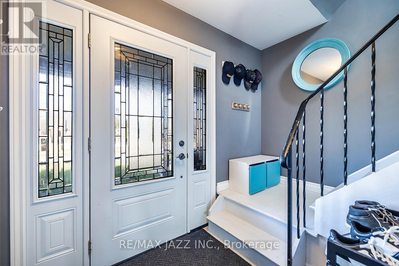 149 Abbott Boulevard, Cobourg, Ontario  K9A 4E5 - Photo 2 - X12575760