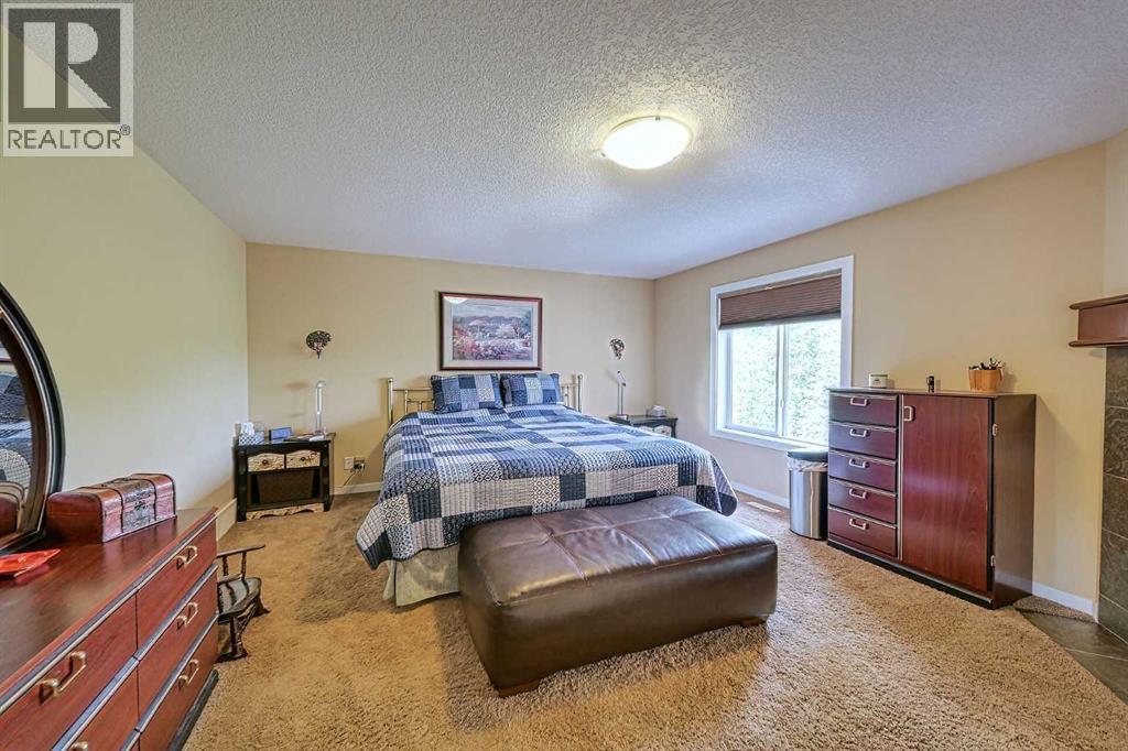 66 Crystal Green Drive, Okotoks, Alberta  T1S 2N7 - Photo 23 - A2256965