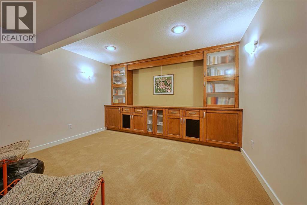 66 Crystal Green Drive, Okotoks, Alberta  T1S 2N7 - Photo 31 - A2256965