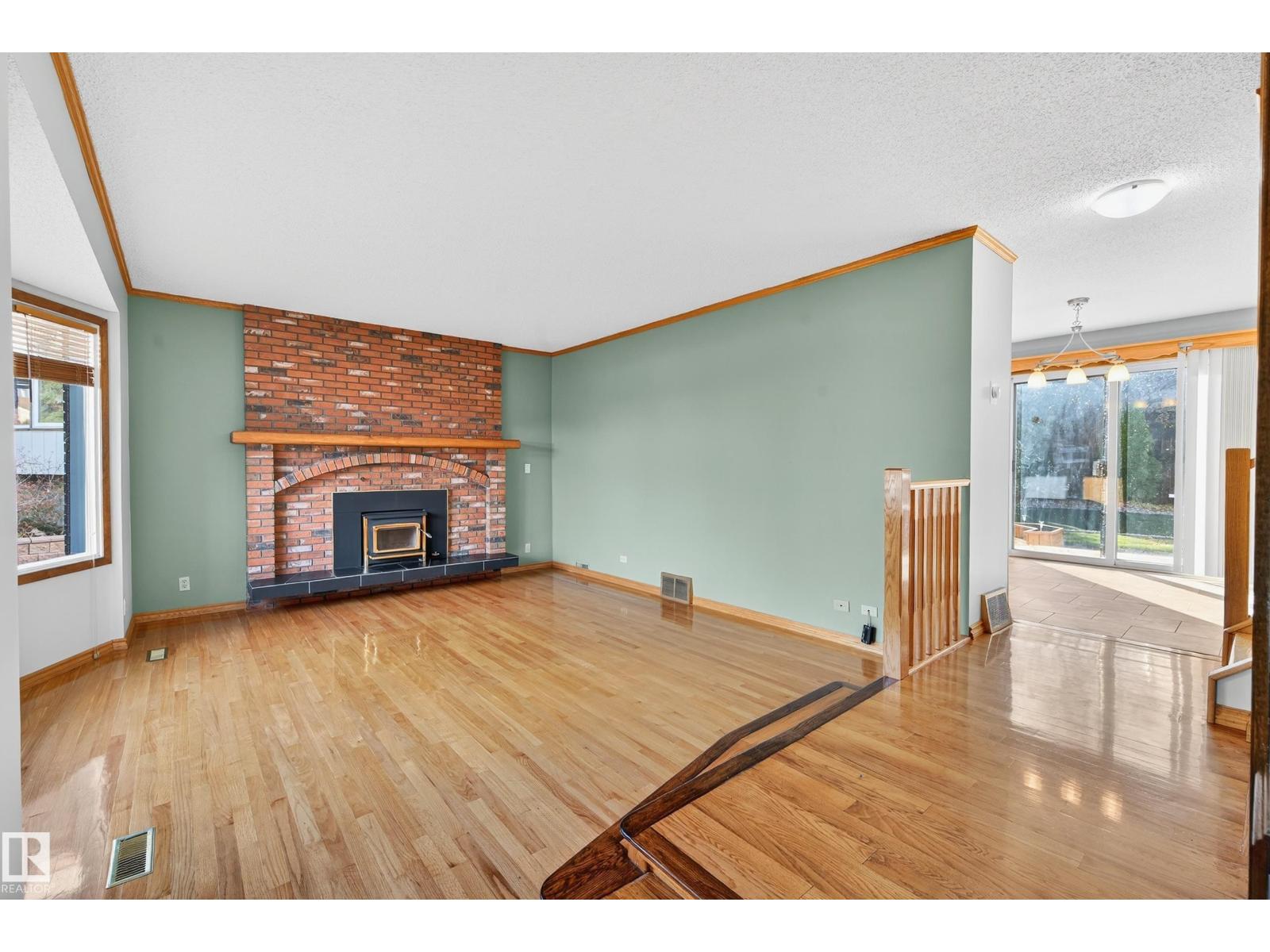 3917 43 Av, Leduc, Alberta  T9E 4V6 - Photo 9 - E4463248