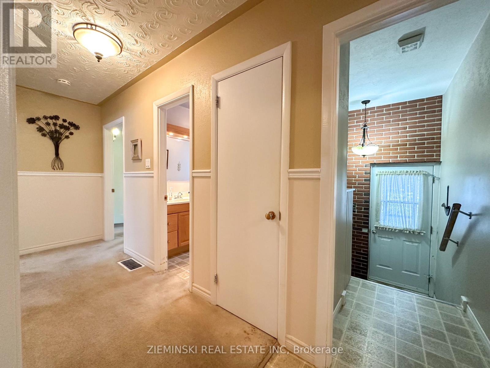 229 Fyfe Avenue, Iroquois Falls, Ontario  P0K 1E0 - Photo 14 - T12575860