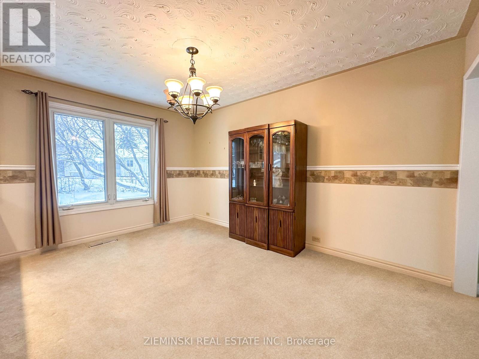 229 Fyfe Avenue, Iroquois Falls, Ontario  P0K 1E0 - Photo 8 - T12575860