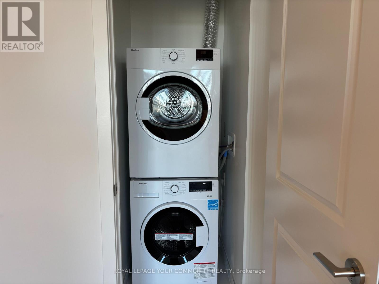 1706 - 30 Upper Mall Way, Vaughan, Ontario  L4J 0L7 - Photo 11 - N12575726