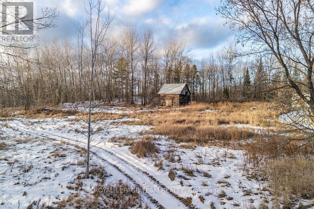 1150 Constant Lake Road, Bonnechere Valley, Ontario  K0J 1T0 - Photo 10 - X12575734