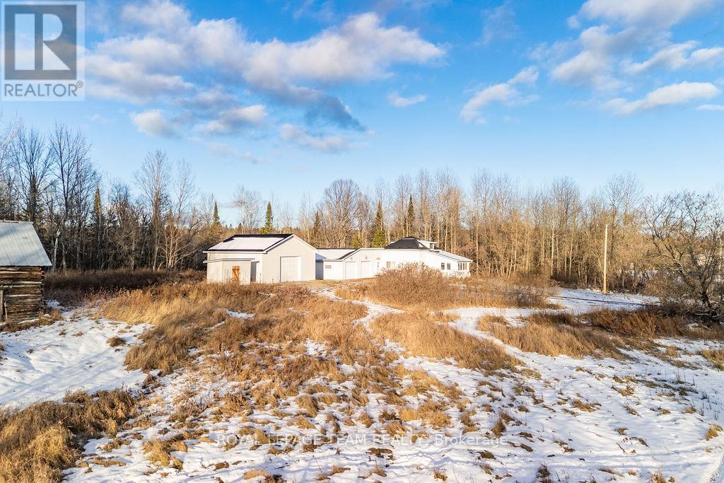 1150 Constant Lake Road, Bonnechere Valley, Ontario  K0J 1T0 - Photo 12 - X12575734