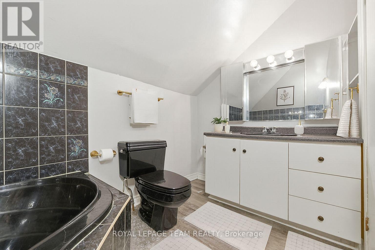 1150 Constant Lake Road, Bonnechere Valley, Ontario  K0J 1T0 - Photo 29 - X12575734