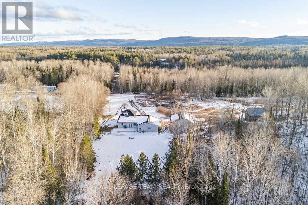 1150 Constant Lake Road, Bonnechere Valley, Ontario  K0J 1T0 - Photo 6 - X12575734