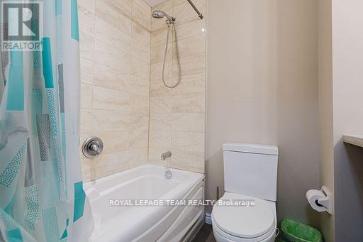 210 - 212 Viewmount Drive, Ottawa, Ontario  K2E 7X2 - Photo 21 - X12575744