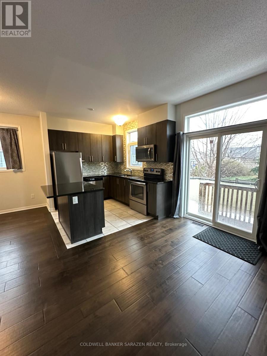 100 Camden Private S, Ottawa, Ontario  K2J 6H9 - Photo 2 - X12575770