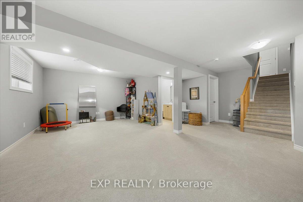 676 Fisher Street, North Grenville, Ontario  K0G 1J0 - Photo 32 - X12575774