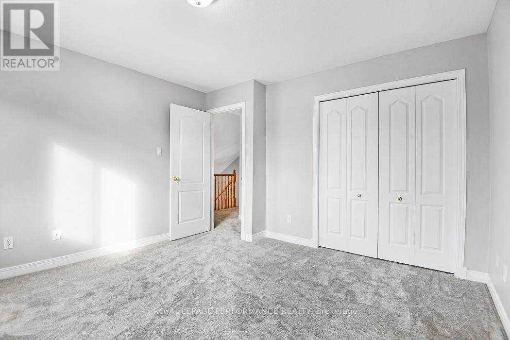 15 Fanterra Way, Ottawa, Ontario  K1T 3Z7 - Photo 21 - X12575846