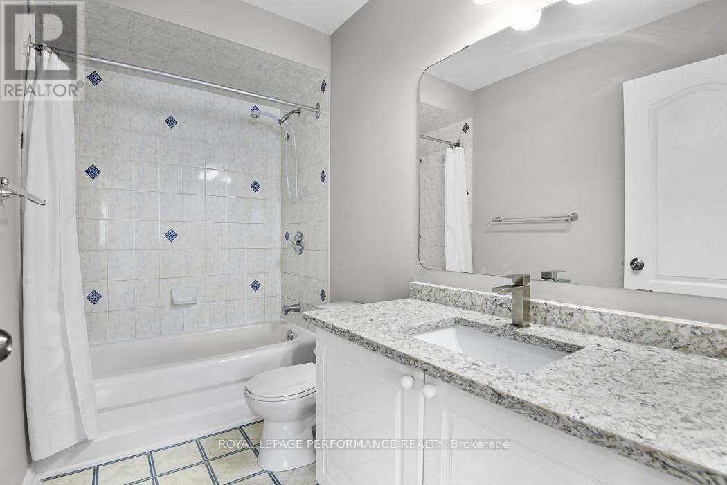 15 Fanterra Way, Ottawa, Ontario  K1T 3Z7 - Photo 22 - X12575846