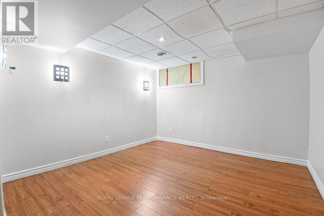 15 Fanterra Way, Ottawa, Ontario  K1T 3Z7 - Photo 27 - X12575846