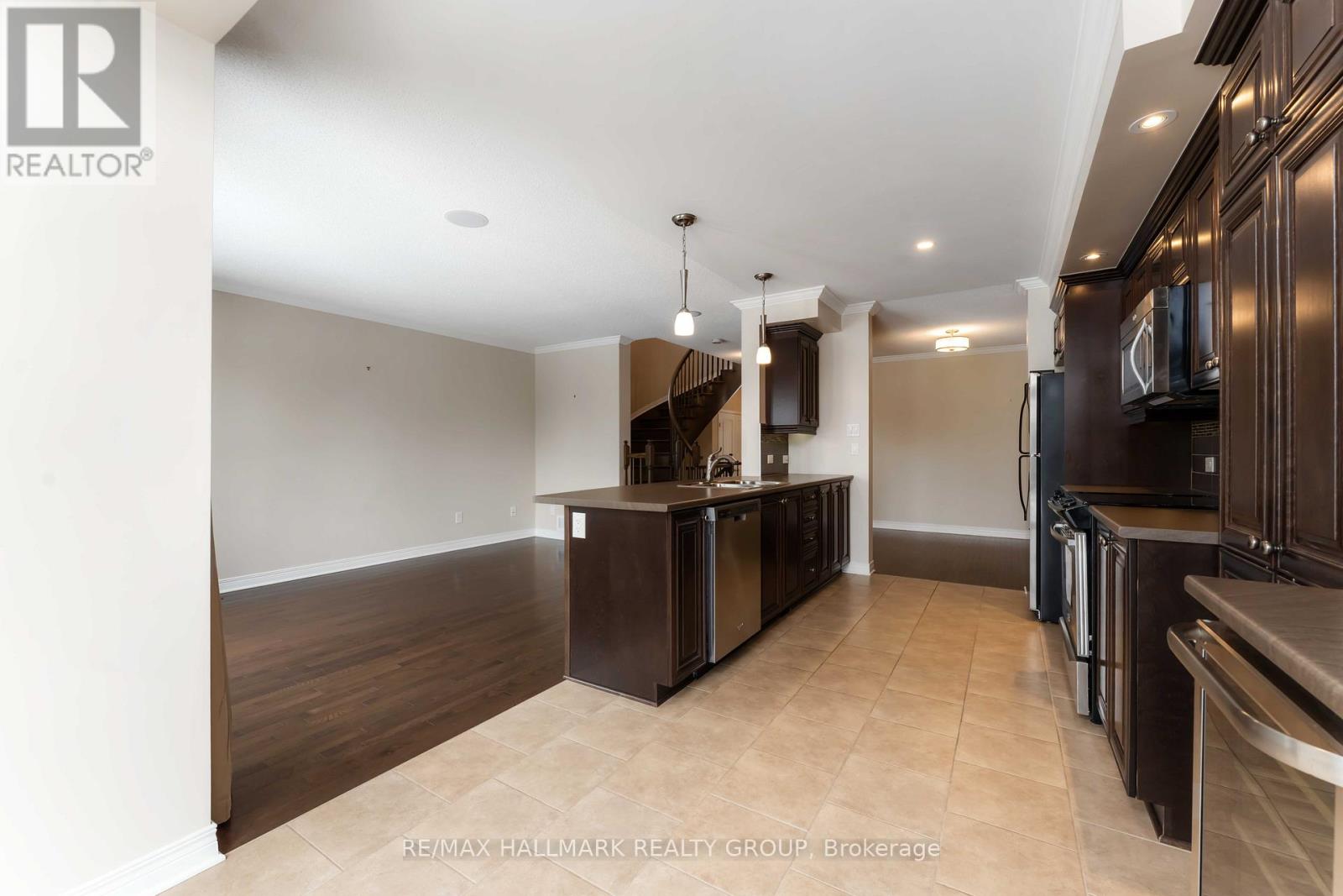 192 Akerson Road, Ottawa, Ontario  K2M 0B6 - Photo 12 - X12575886