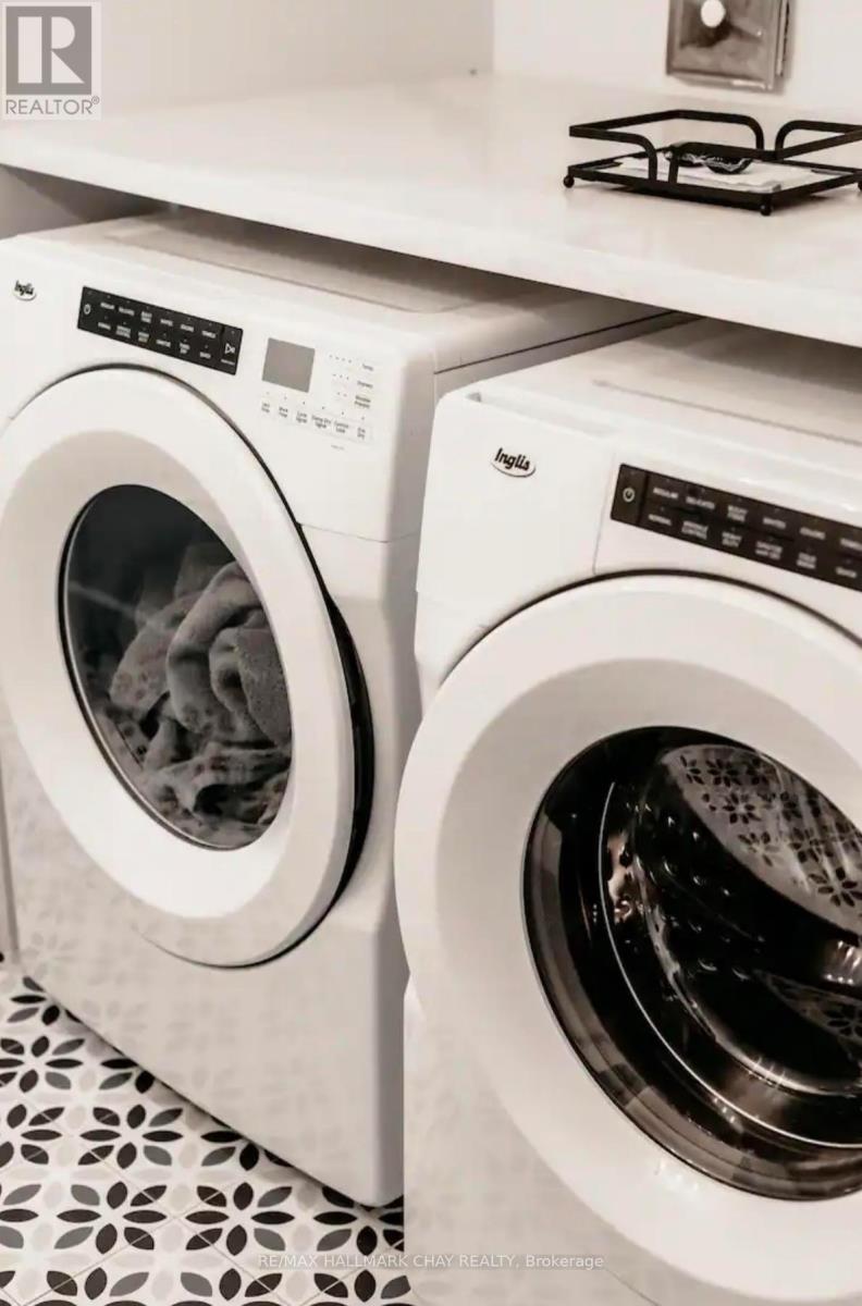 Upper - 118 Mulcaster Street, Barrie (Codrington), Ontario  L4M 3M6 - Photo 13 - S12575706