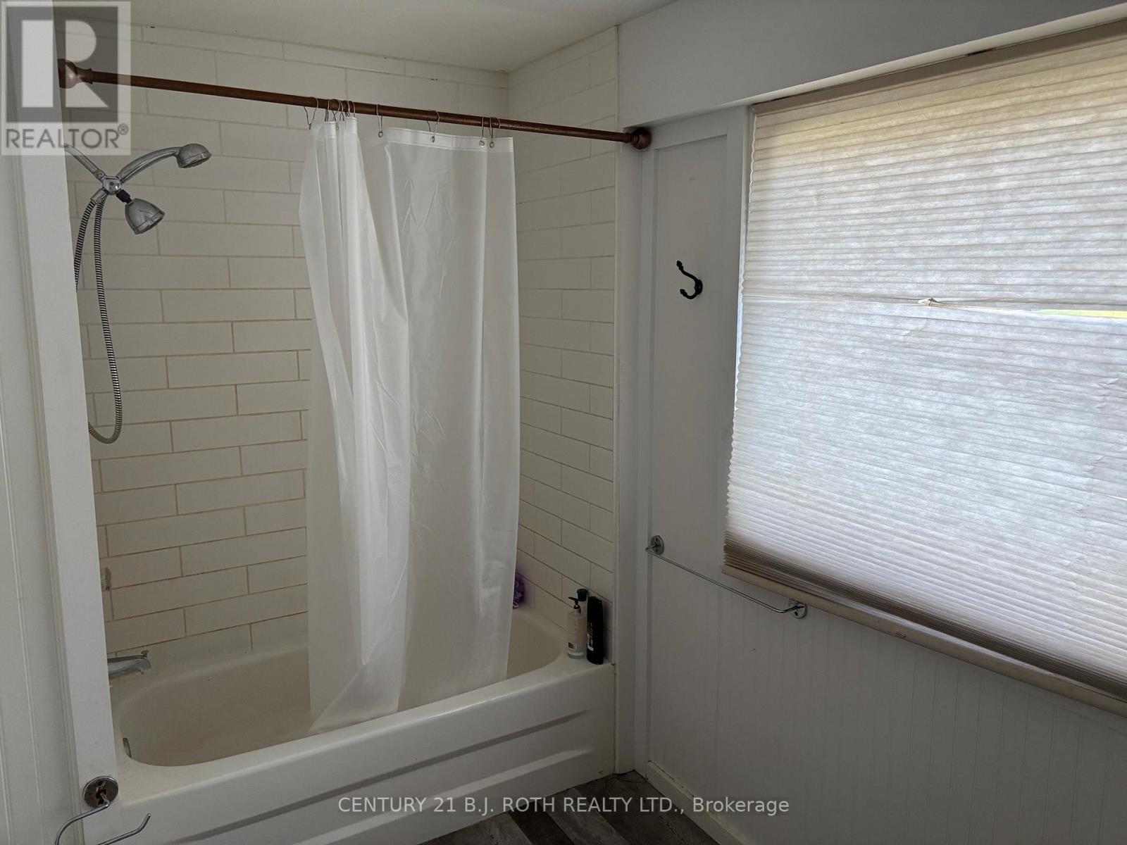 253 Dunlop Street E, Barrie (North Shore), Ontario  L4M 1B6 - Photo 12 - S12575712