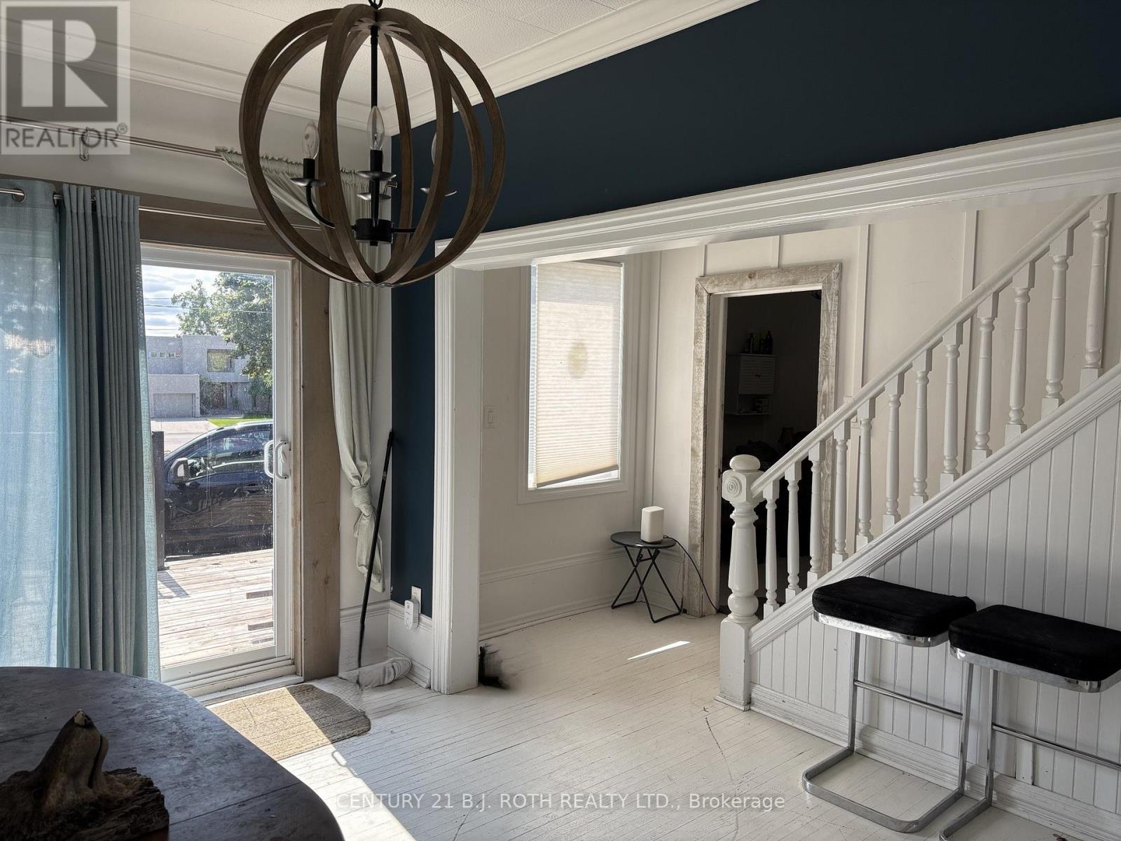 253 Dunlop Street E, Barrie (North Shore), Ontario  L4M 1B6 - Photo 6 - S12575712