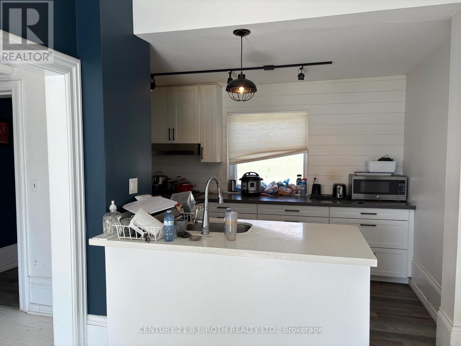 253 Dunlop Street E, Barrie (North Shore), Ontario  L4M 1B6 - Photo 7 - S12575712