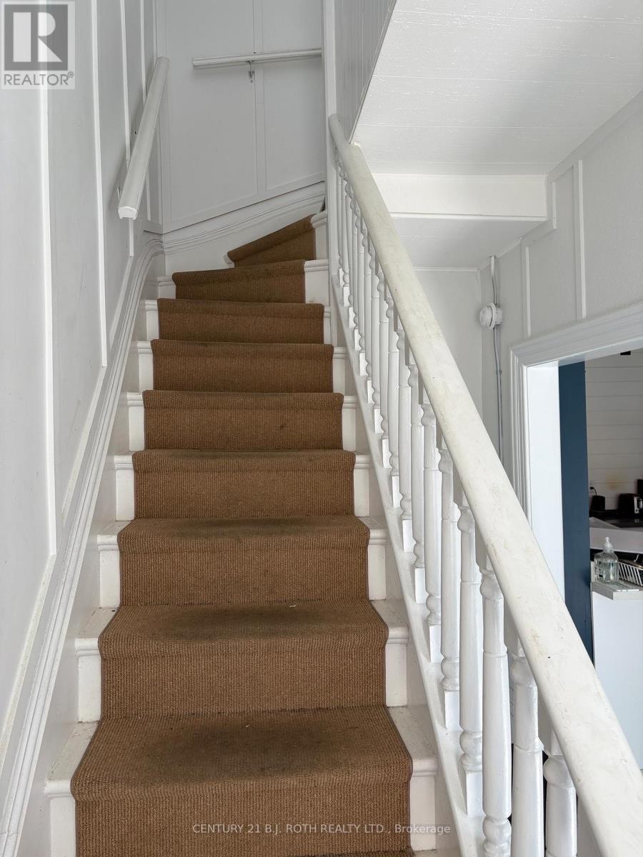 253 Dunlop Street E, Barrie (North Shore), Ontario  L4M 1B6 - Photo 9 - S12575712