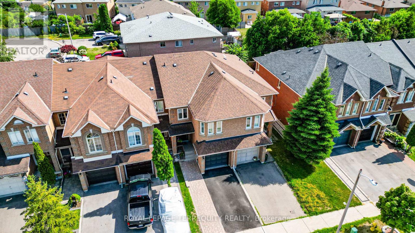 9 Stonebriar Drive, Vaughan, Ontario  L6A 2N5 - Photo 40 - N12573658