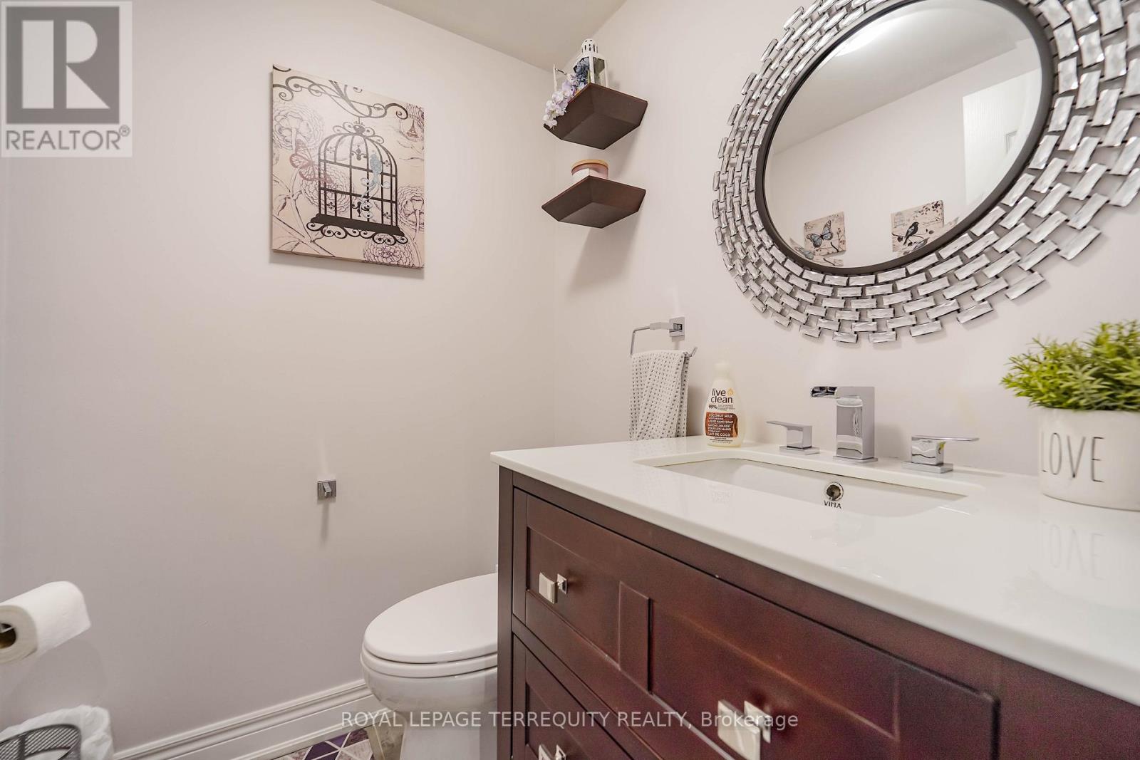 9 Stonebriar Drive, Vaughan, Ontario  L6A 2N5 - Photo 4 - N12573658