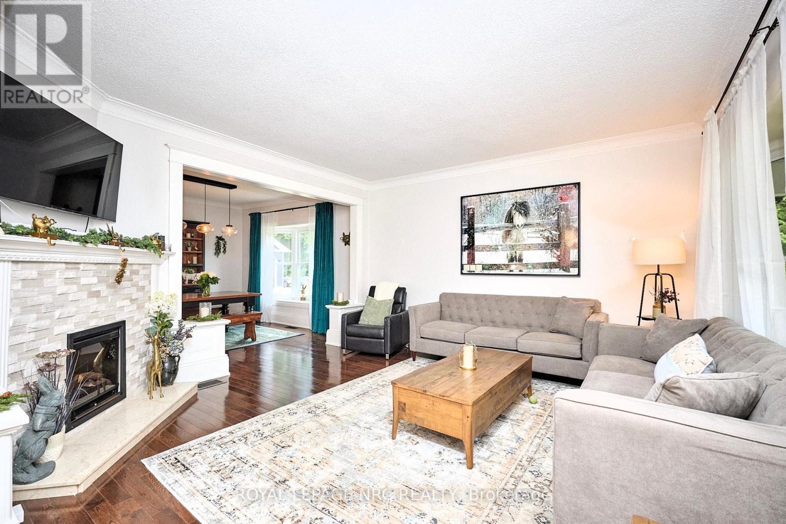 1032 Church Street, Pelham, Ontario  L0S 1C0 - Photo 12 - X12575876