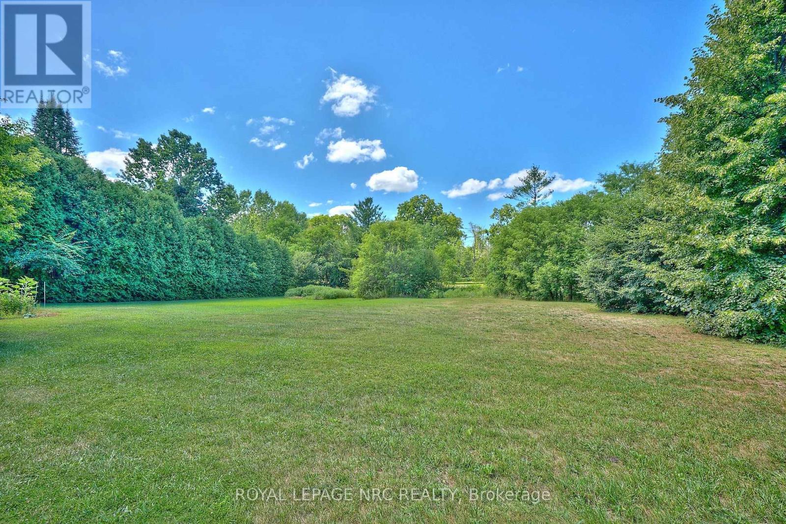 1032 Church Street, Pelham, Ontario  L0S 1C0 - Photo 2 - X12575876