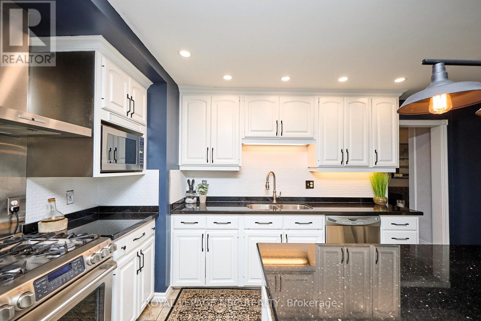 1032 Church Street, Pelham, Ontario  L0S 1C0 - Photo 23 - X12575876