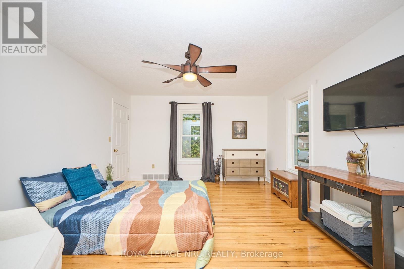 1032 Church Street, Pelham, Ontario  L0S 1C0 - Photo 32 - X12575876